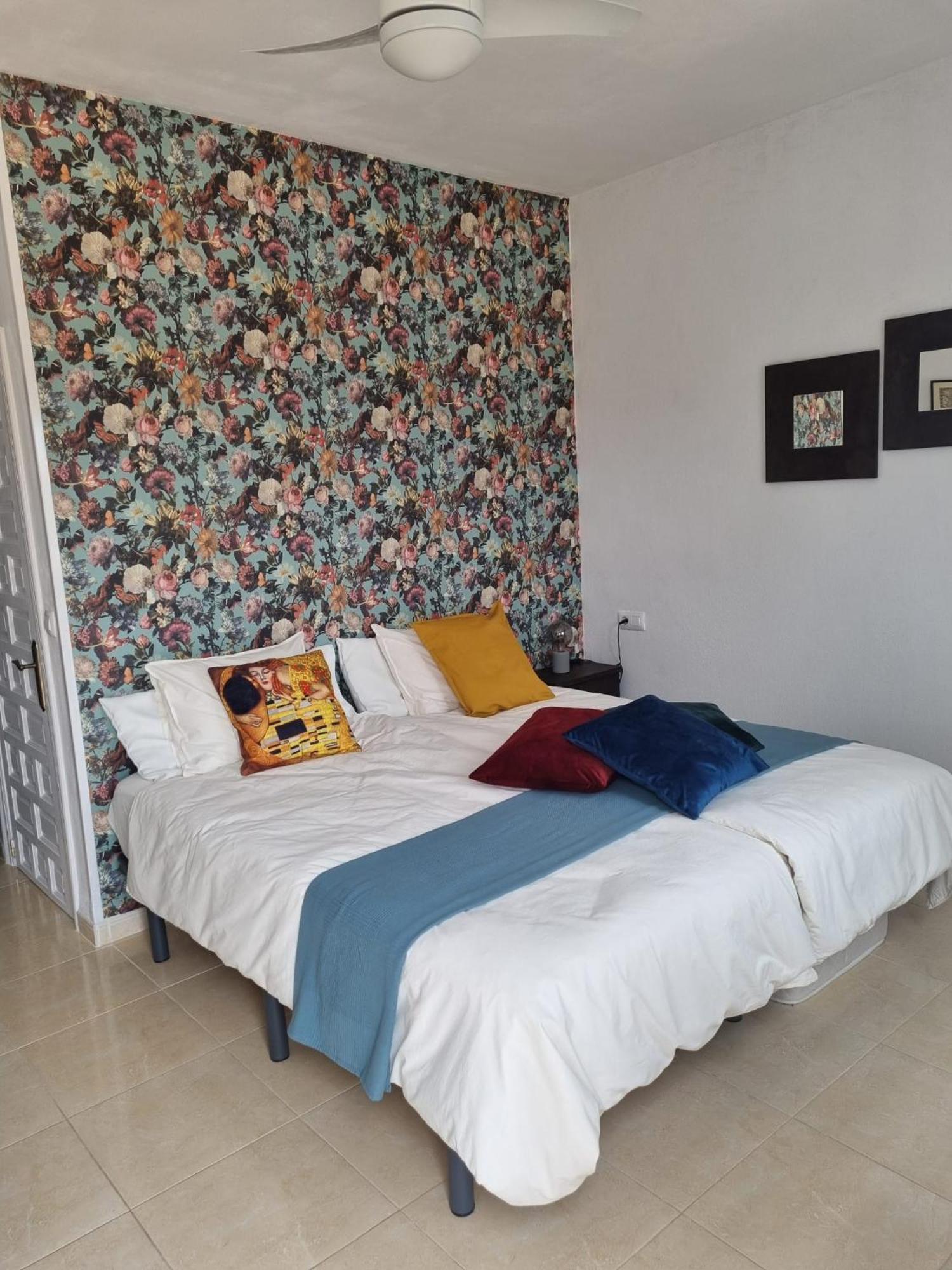 B&B Casa Blanca Oria Екстер'єр фото